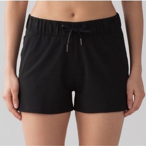 Lulu Lemon On the Fly Short *Woven* Black